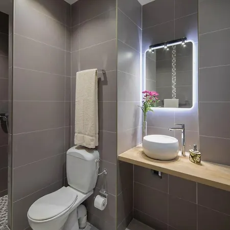Spacious Holiday With Sea-view Ferienhaus *